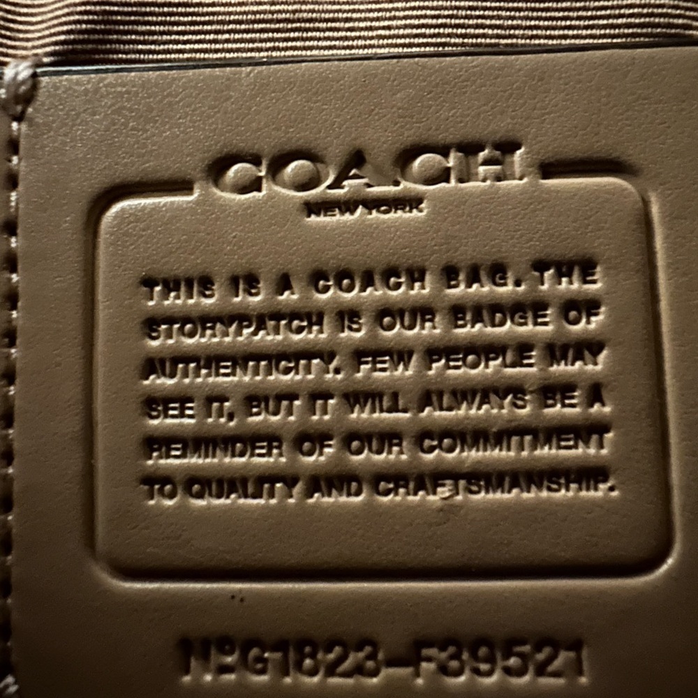 “👜 COACH Metallic Gold Signature Bag ✨ Luxury Chic & Classic Style 💫” - Picture 9 of 11